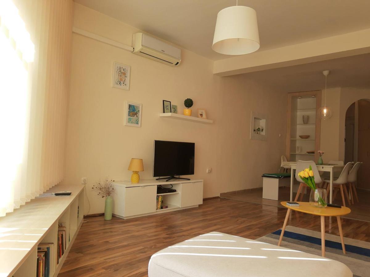 Fonix Family Apartment A Step From Szechenyi Square ペーチ エクステリア 写真